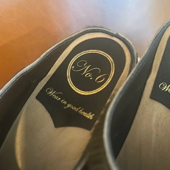 No. 6 Store: Green/Tan Clogs - Picture 3 of 11